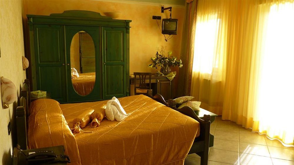 Hotel Don Luis Castel Di Sangro Exterior foto